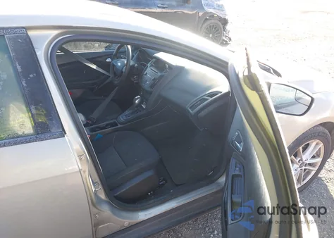 2015 Ford Focus Se z USA, uszkodzony, nr VIN 1FADP3F20FL365170